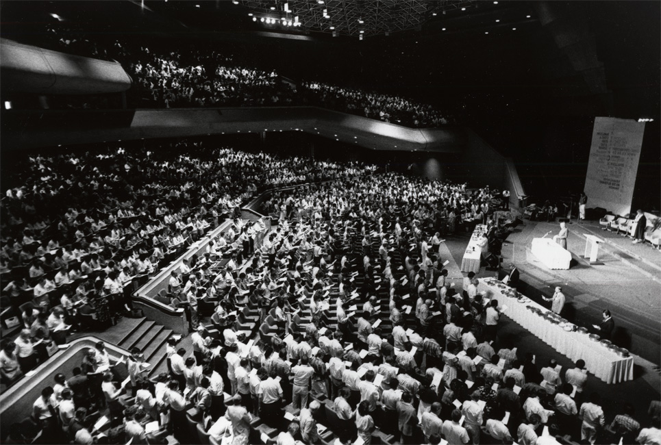 Photo file: International congress on world evangelization II, 1989 - 2 of 2