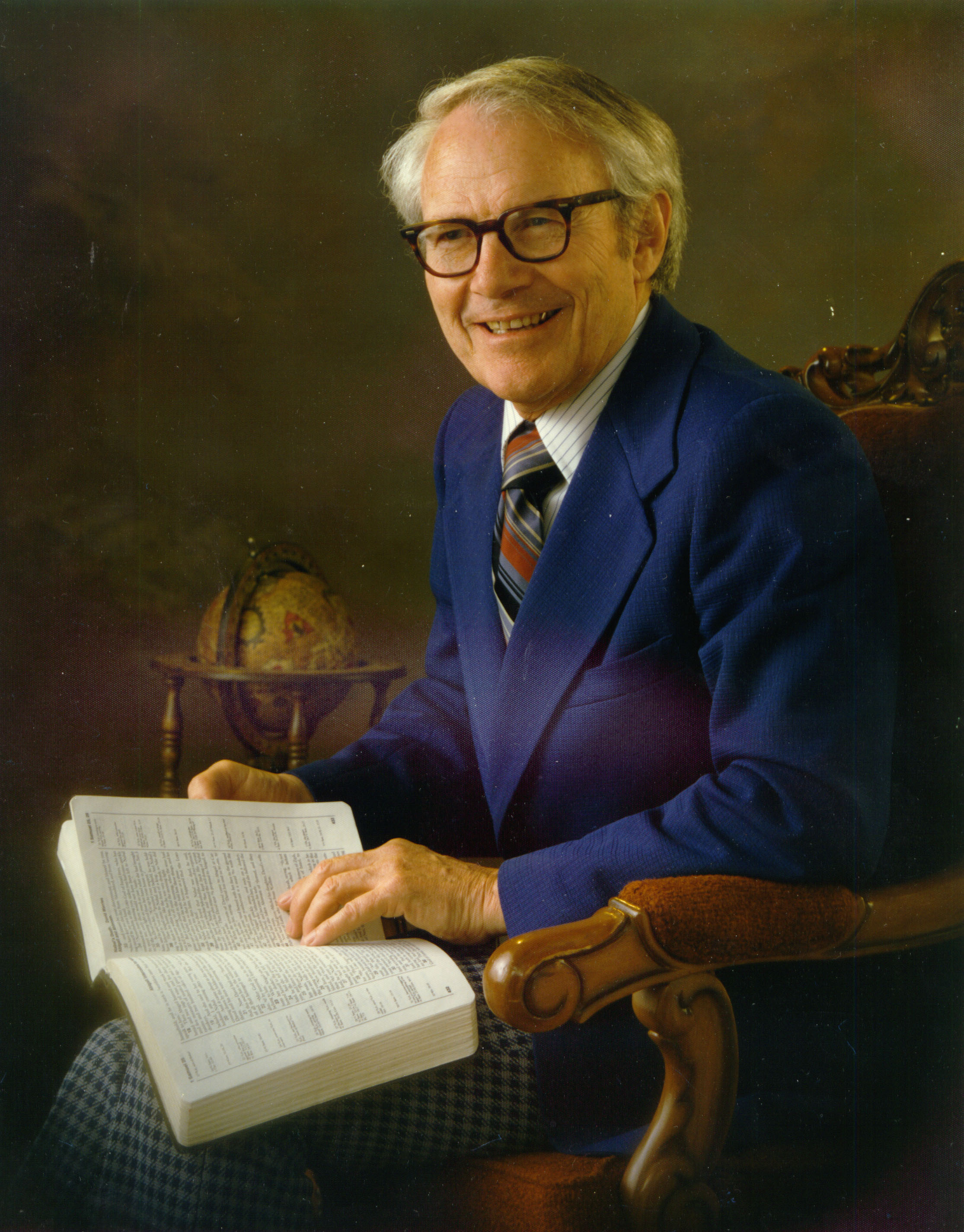 From Photo File: Hillis, Charles Richard